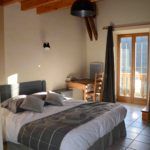 chambre d hotes moto legende, moto tourisme auvergne cantal haute loire, puy de dome